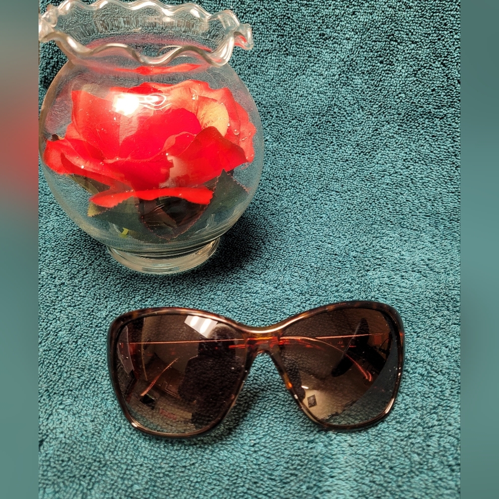 Steve Madden Brown Tint Tortoiseshell Sunglasses